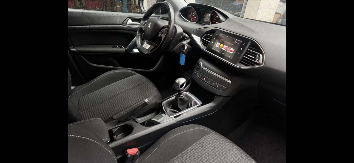Peugeuot 308 1.2 benzin